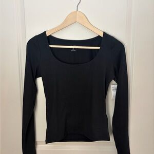 Abercrombie & Fitch Black Long Sleeve Crop Top